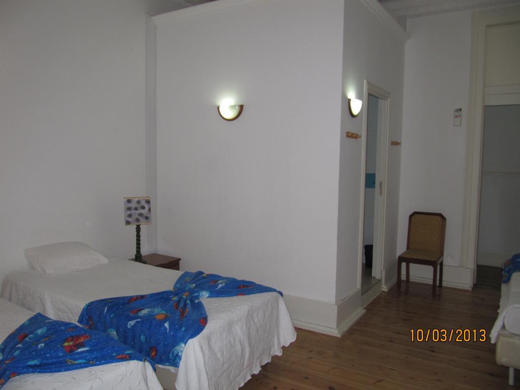 Go Hostel Lisboa Værelse billede