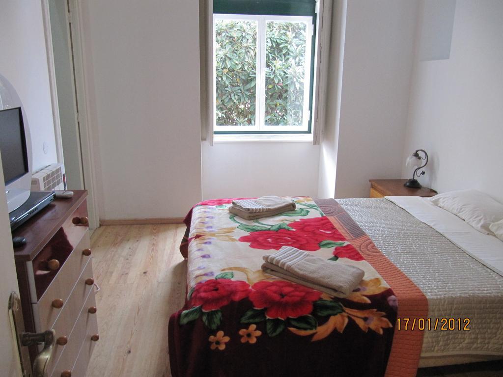 Go Hostel Lisboa Værelse billede